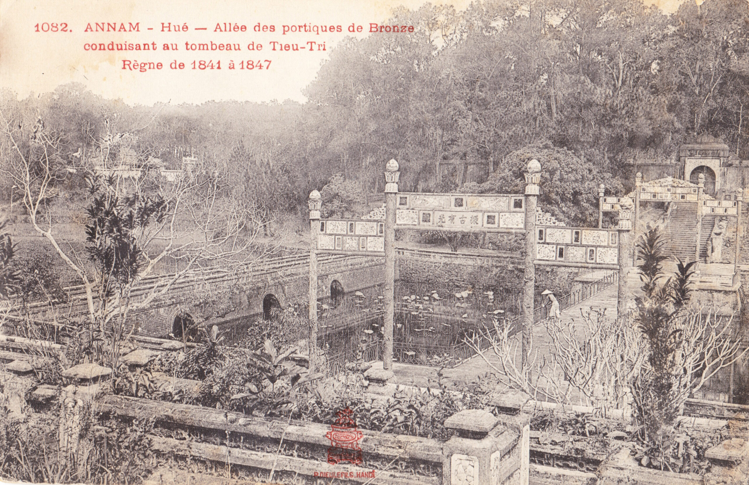 HUE TOMBEAU TIEU TRI (7) - Copie